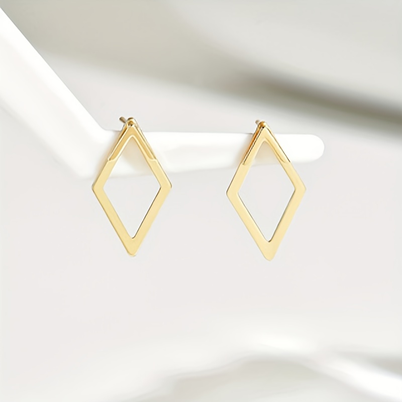 1 Pair Geometric Triangle Stud - Body Jewelry And Earrings incelemesi ve fiyatı