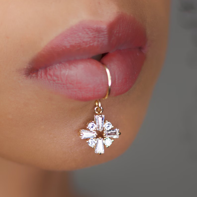 Luxury Gold Color Flower Shape - Body Jewelry And Earrings incelemesi ve fiyatı