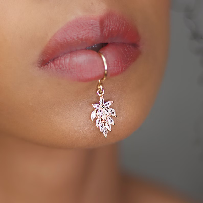Luxury Gold Color Flower Shape - Body Jewelry And Earrings incelemesi ve fiyatı